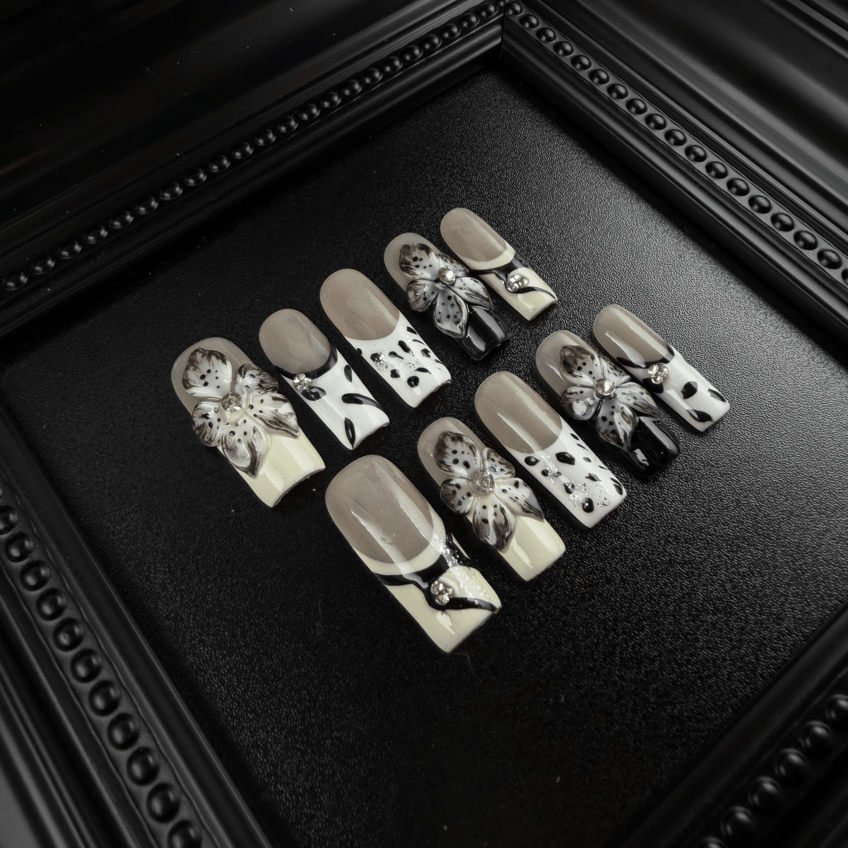 02 - Noah-UlightHandmade 3D floral French tip press on nails